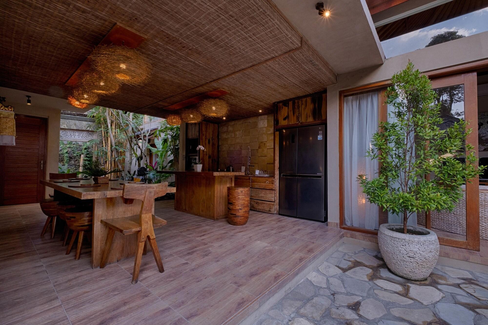 Mas Ubud Villa By Sanga Sanga Hospitality ภายนอก รูปภาพ